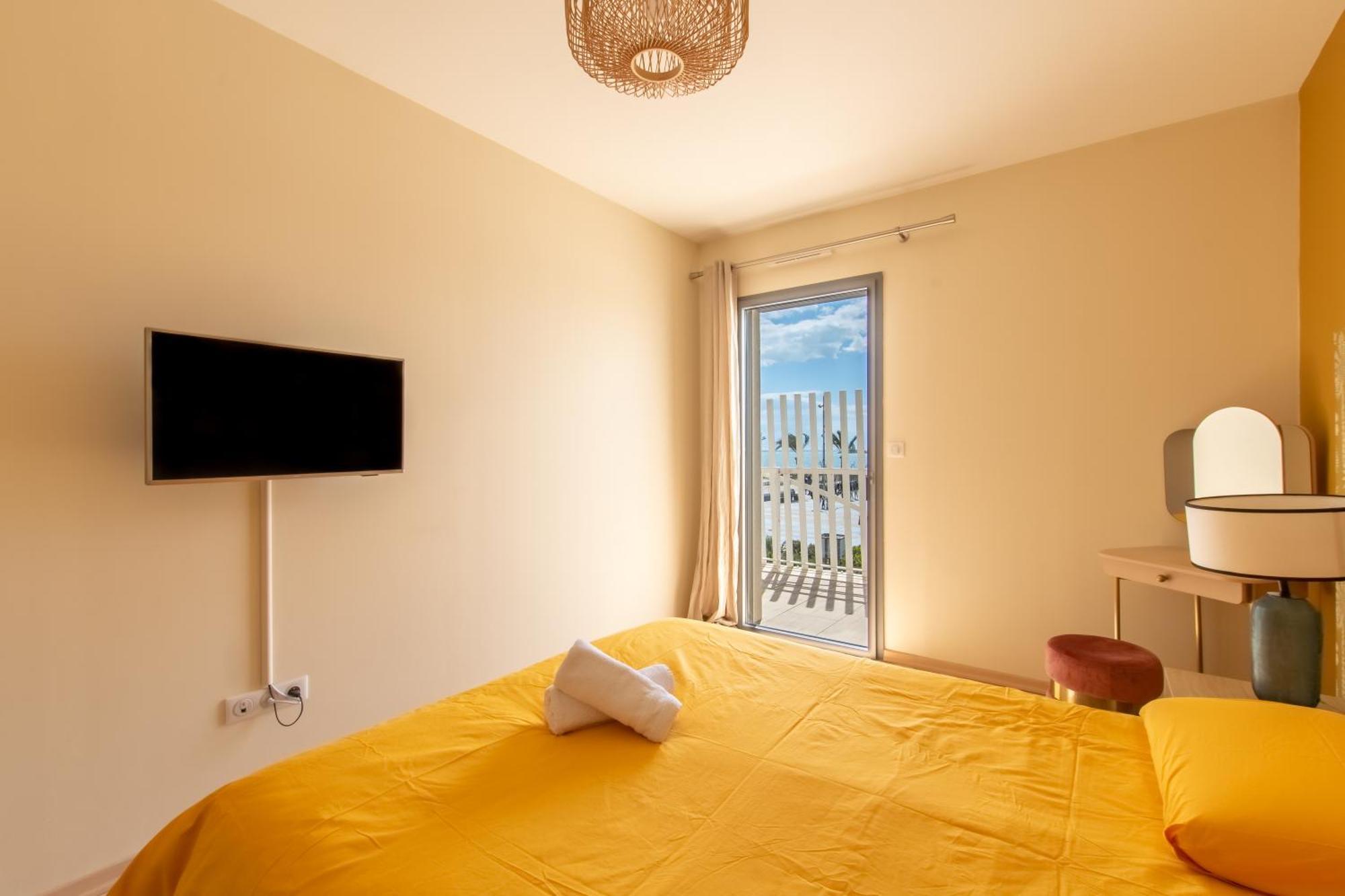 Le Majestic Residence: Seaside Luxury with Rooftop Pool La Grande-Motte Exterior photo