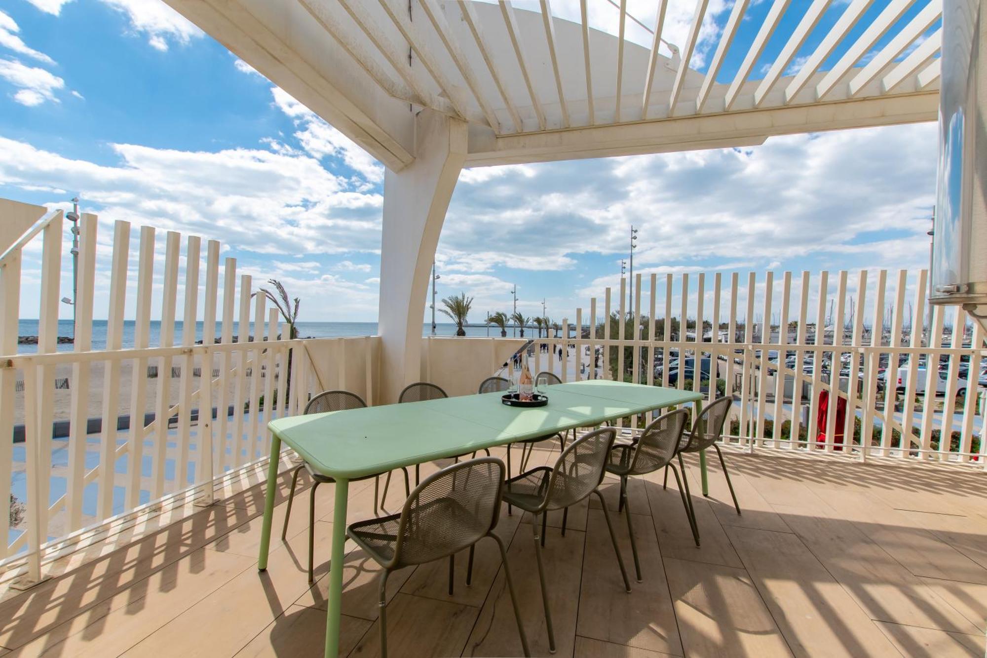 Le Majestic Residence: Seaside Luxury with Rooftop Pool La Grande-Motte Exterior photo